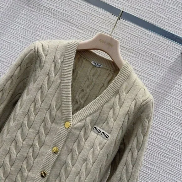 Miu Miu 2025 New Arrival Classic Cardigan Sweater - Picture 3 of 8